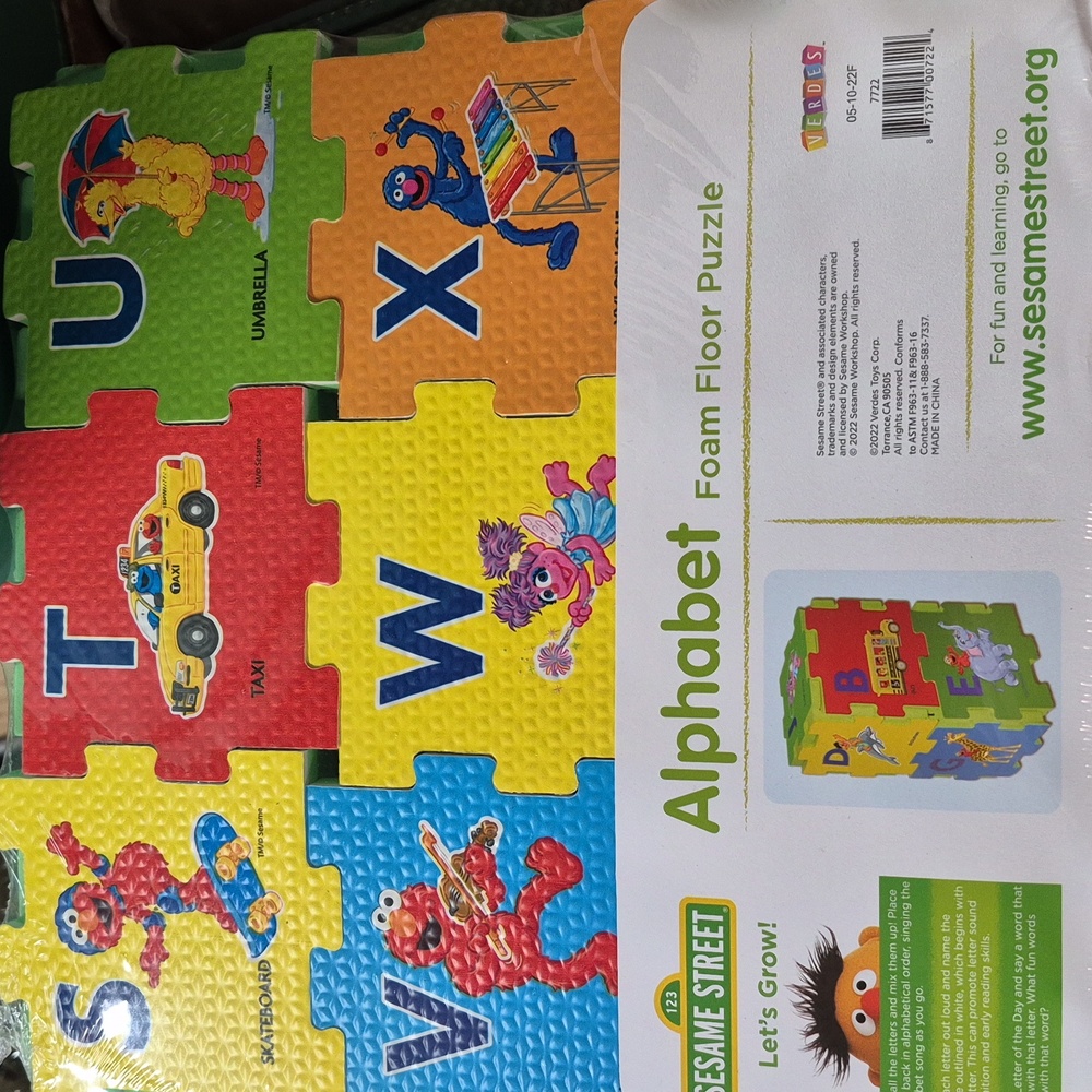 Sesame Street Alphabet Foam Floor Puzzle - Picture 5 of 5
